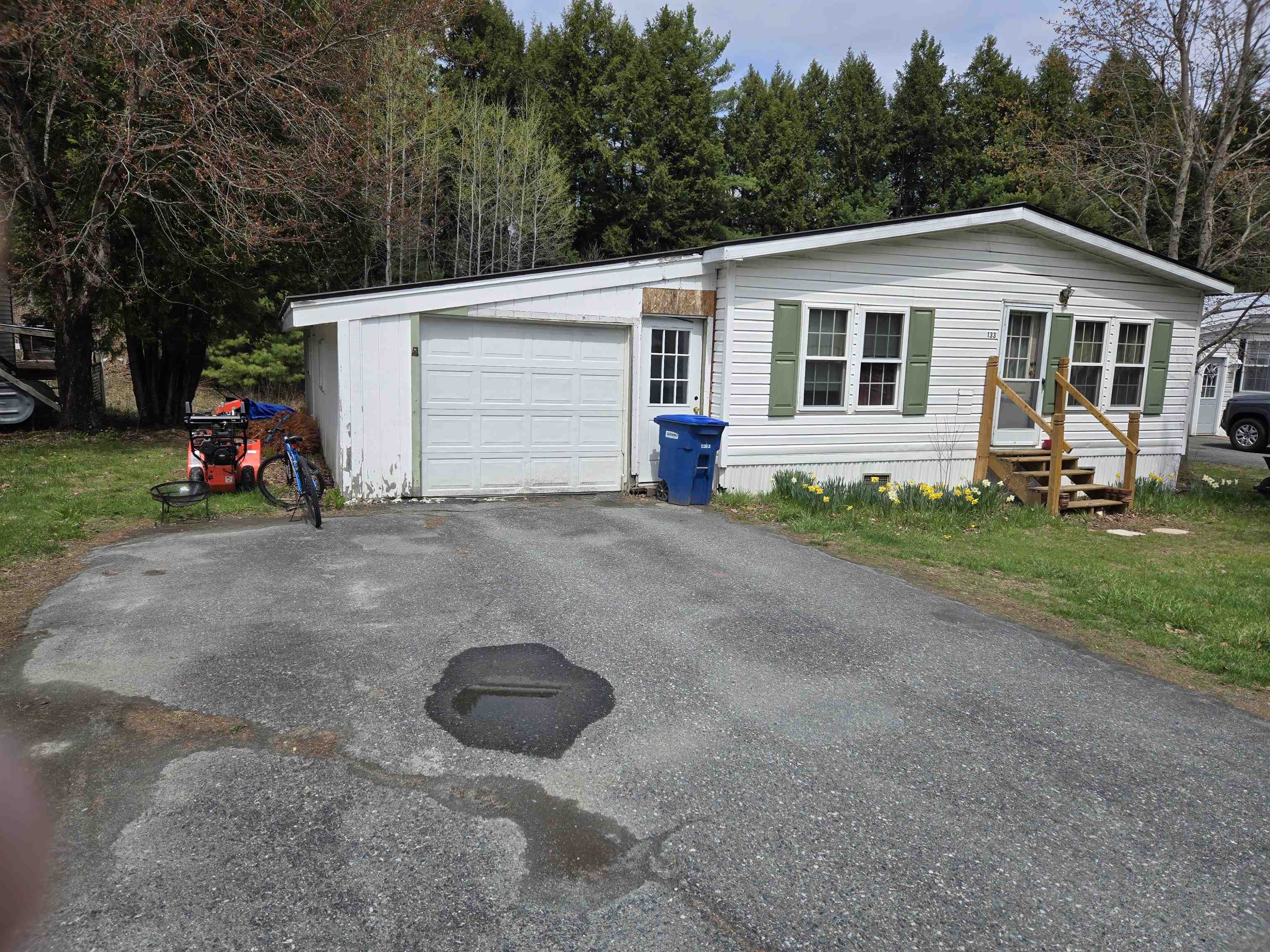 near 35 Family Circle Hartland, VT 05048 Property 2