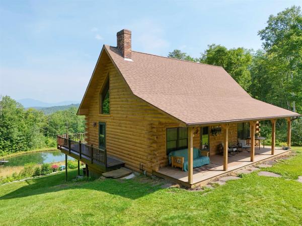2863 Berry Hill Road