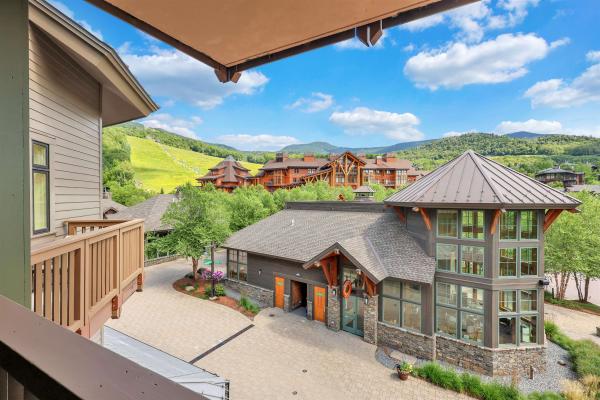 7412 Mountain Road
