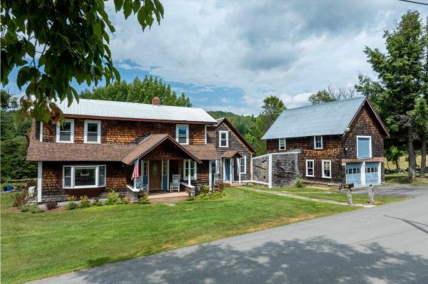 264 Elm Hill