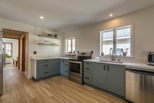 9 Deeplawn Court